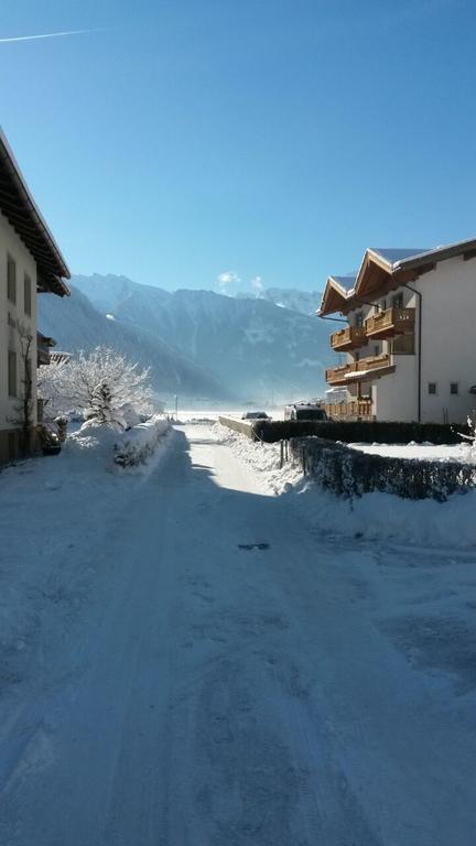 Landhaus Egger Ramsau im Zillertal Room photo